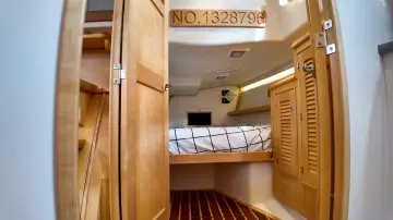 Thumbnail von Island Packet 439 Hawkeye