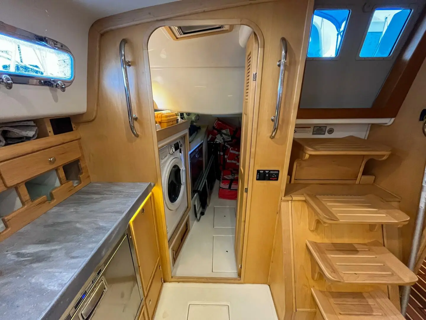 Thumbnail von Island Packet 439 Hawkeye