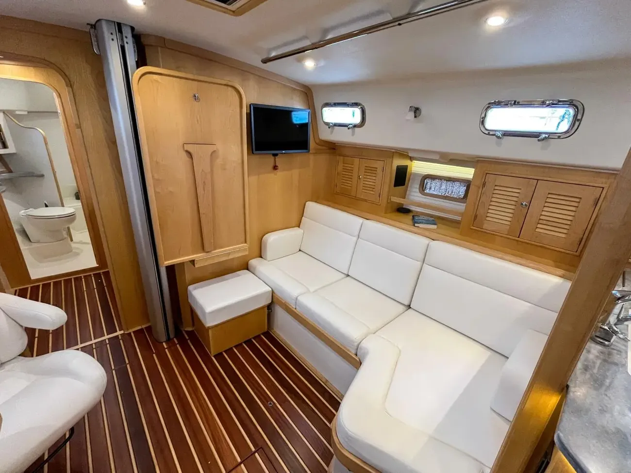 Thumbnail von Island Packet 439 Hawkeye