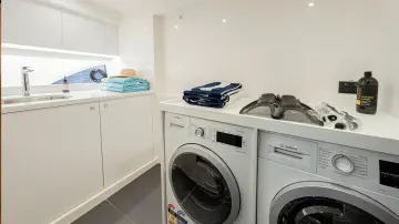 Thumbnail von Riviera 585 Suv