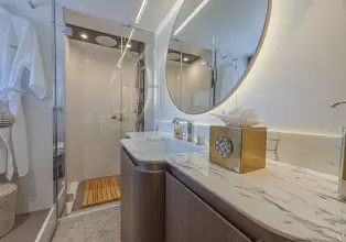 Thumbnail von Azimut 66