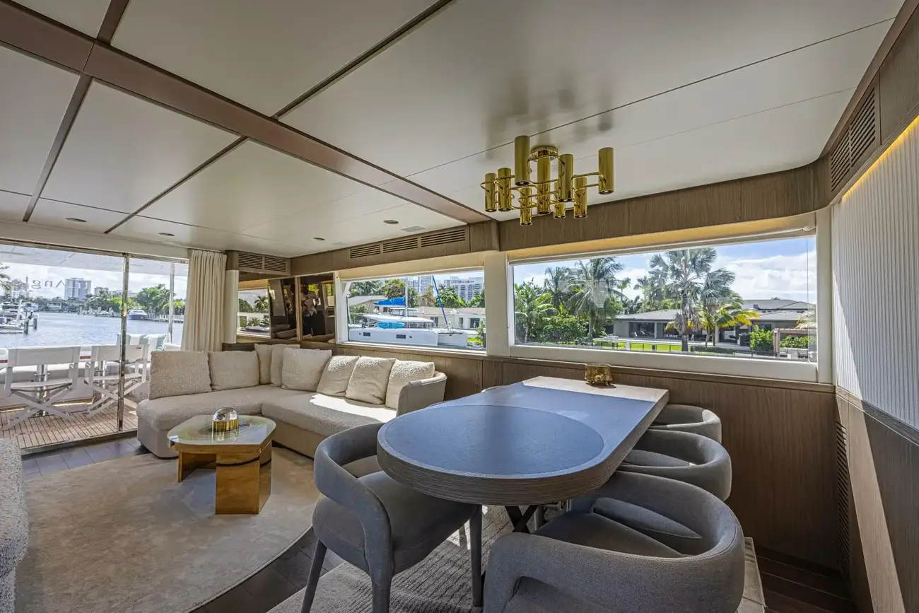 Thumbnail von Azimut 66