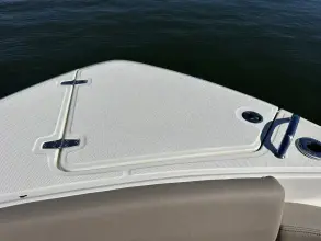 Thumbnail von Boston Whaler 330 Vantage