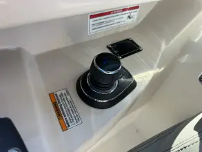 Thumbnail von Boston Whaler 330 Vantage