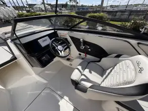 Thumbnail von Sea Ray SPX 210 Außenborder