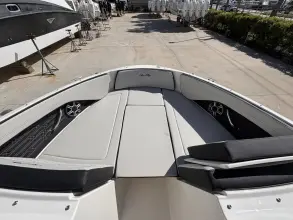 Thumbnail von Sea Ray SPX 210 Außenborder