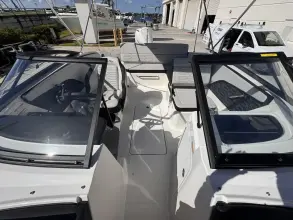 Thumbnail von Sea Ray SPX 210 Außenborder