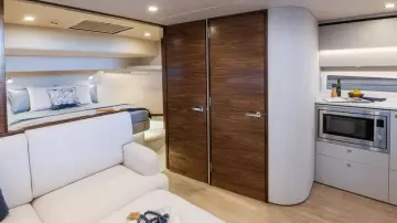 Thumbnail von Riviera 4300 Sports Express