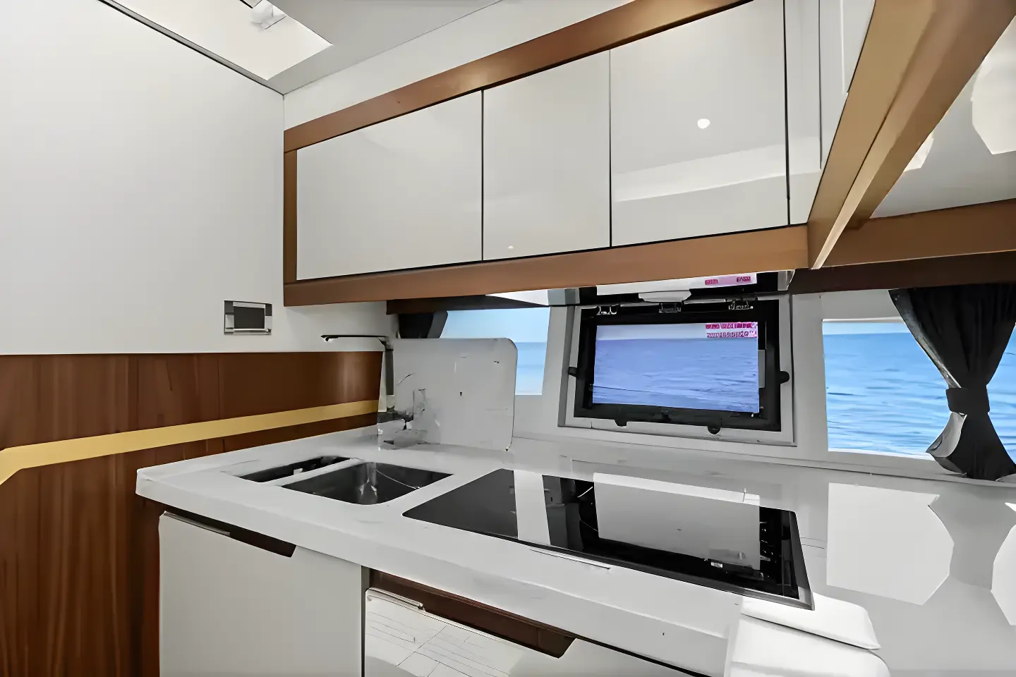 Thumbnail von Galeon 385 HTS