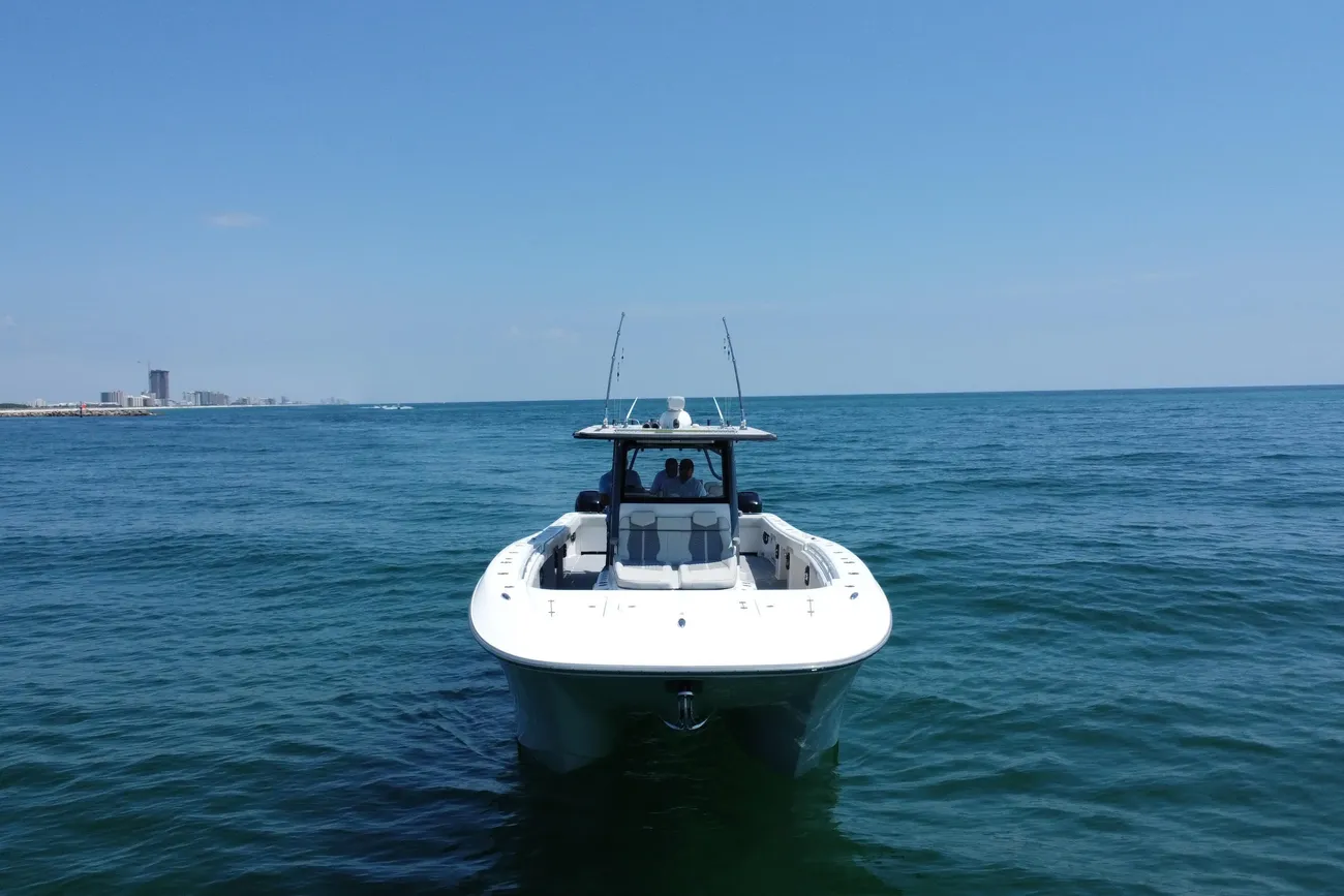 Thumbnail von Invincible 46 Catamaran REEL DEPLOYMENT