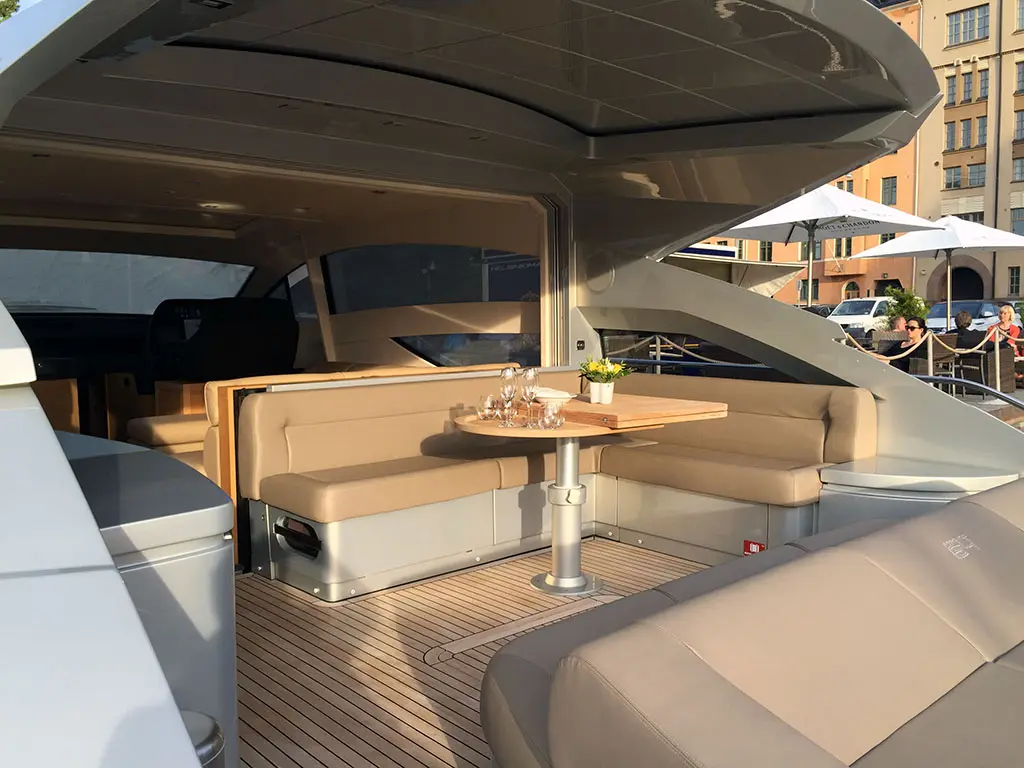 Thumbnail von Pershing 64 Macan