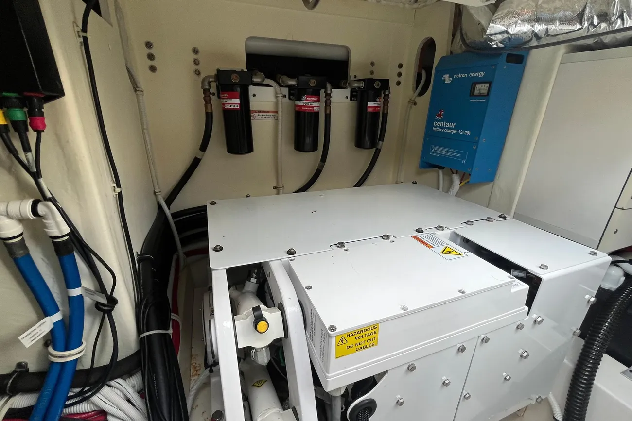 Thumbnail von Tiara Yachts 43LE