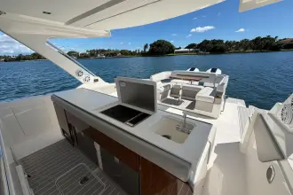 Thumbnail von Tiara Yachts 43LS MARILEE
