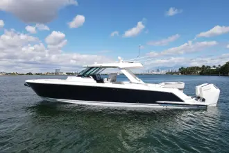 Thumbnail von Tiara Yachts 43LS MARILEE