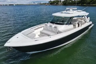 Thumbnail von Tiara Yachts 43LS MARILEE