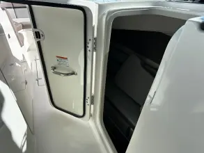 Thumbnail von Boston Whaler 330 Vantage