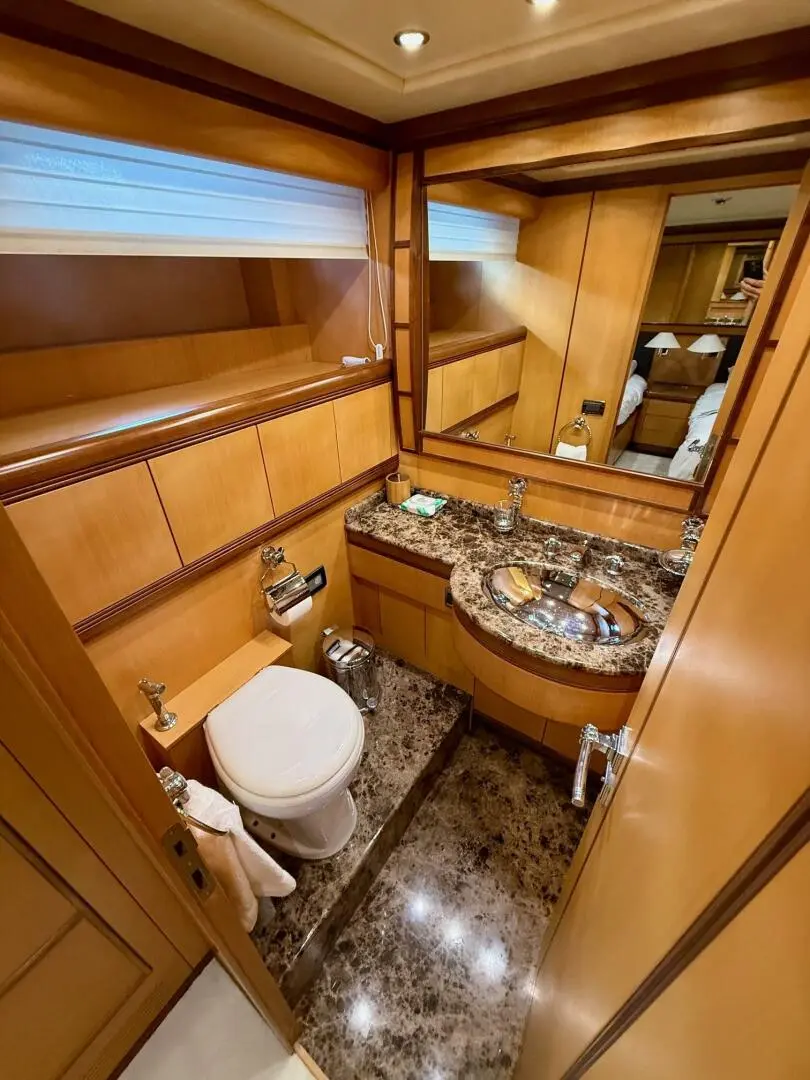 Thumbnail von Mangusta 92 OLIVIA K