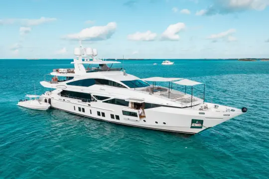 Benetti Veloce 140