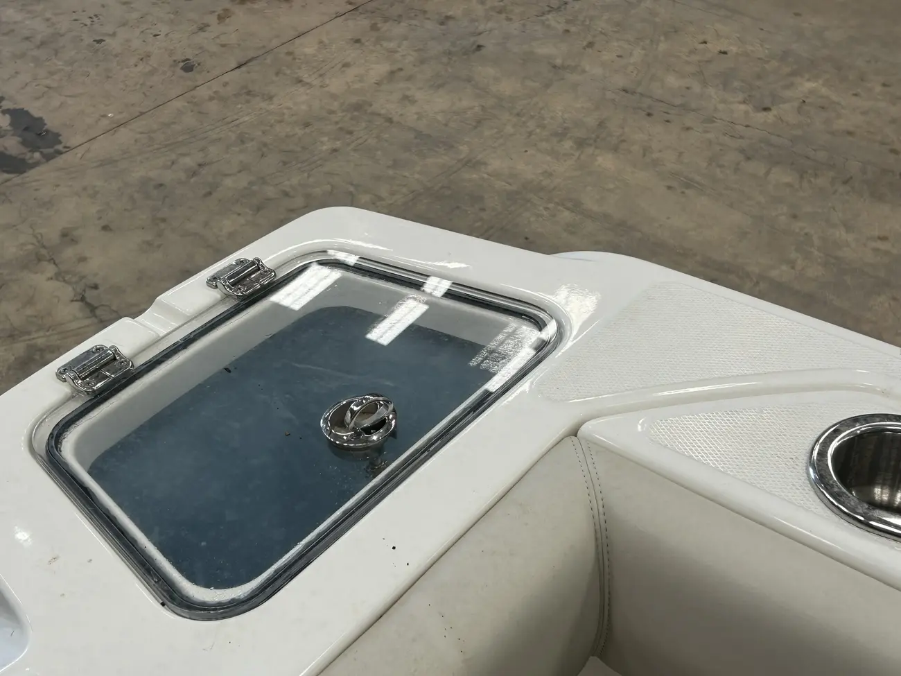 Thumbnail von Boston Whaler 280 Outrage