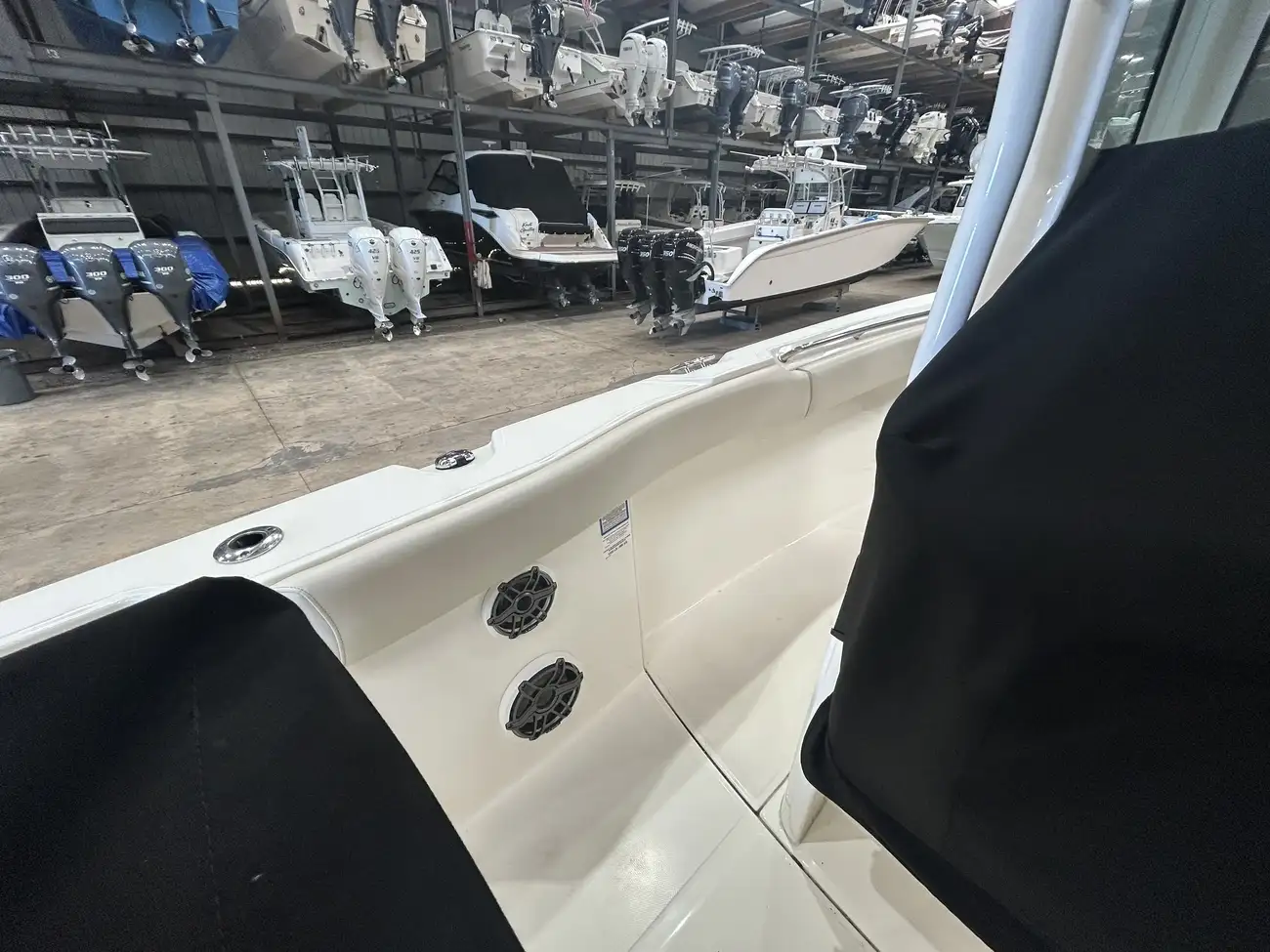 Thumbnail von Boston Whaler 280 Outrage