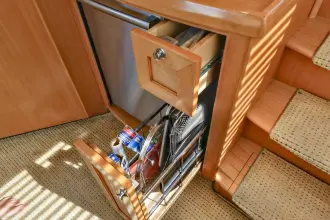 Thumbnail von Mckinna 57 Pilothouse Decompress