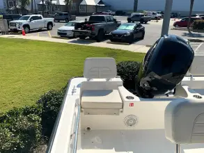 Thumbnail von Boston Whaler 190 Montauk