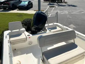 Thumbnail von Boston Whaler 190 Montauk