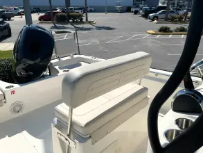 Thumbnail von Boston Whaler 190 Montauk