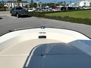 Thumbnail von Boston Whaler 190 Montauk