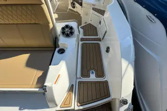 Thumbnail von Sea Ray SLX 350