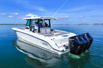 Thumbnail von Boston Whaler 380 Outrage