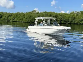 Thumbnail von Boston Whaler 270 Vantage