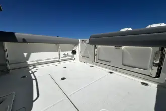 Thumbnail von Boston Whaler 330 Outrage