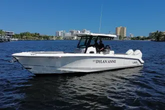 Thumbnail von Boston Whaler 330 Outrage