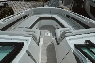 Thumbnail von Sea Ray SLX 310 Fuoribordo