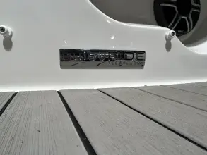 Thumbnail von Sea Ray SLX 310 buitenboordmotor