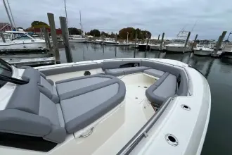 Thumbnail von Boston Whaler 360 Outrage