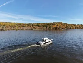 Thumbnail von Boston Whaler 360 Outrage