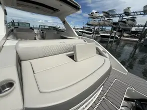 Thumbnail von Sea Ray SLX 310 Outboard