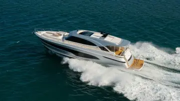 Thumbnail von Riviera 6800 Sport Yacht