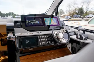 Thumbnail von Sea Ray 370 Sundancer Nauti Tiger