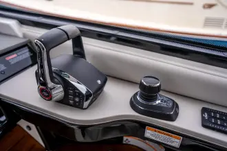 Thumbnail von Sea Ray 370 Sundancer Nauti Tiger