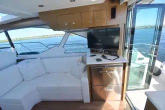 Thumbnail von Cruisers Yachts 50 Cantius