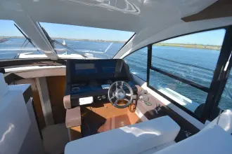 Thumbnail von Cruisers Yachts 50 Cantius