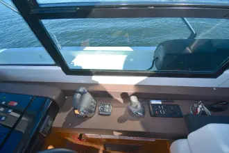 Thumbnail von Cruisers Yachts 50 Cantius