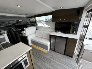 Thumbnail von Cruisers Yachts 46 Cantius