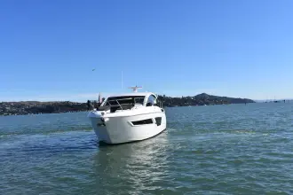 Thumbnail von Cruisers Yachts 46 Cantius