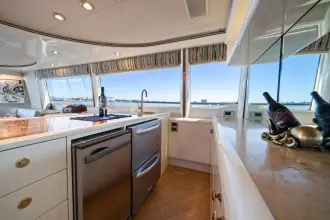 Thumbnail von Lazzara Yachts 76 Motorjacht