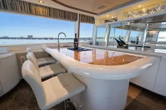 Thumbnail von Lazzara Yachts 76 Motorjacht