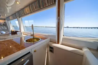 Thumbnail von Lazzara Yachts 76 Motorjacht